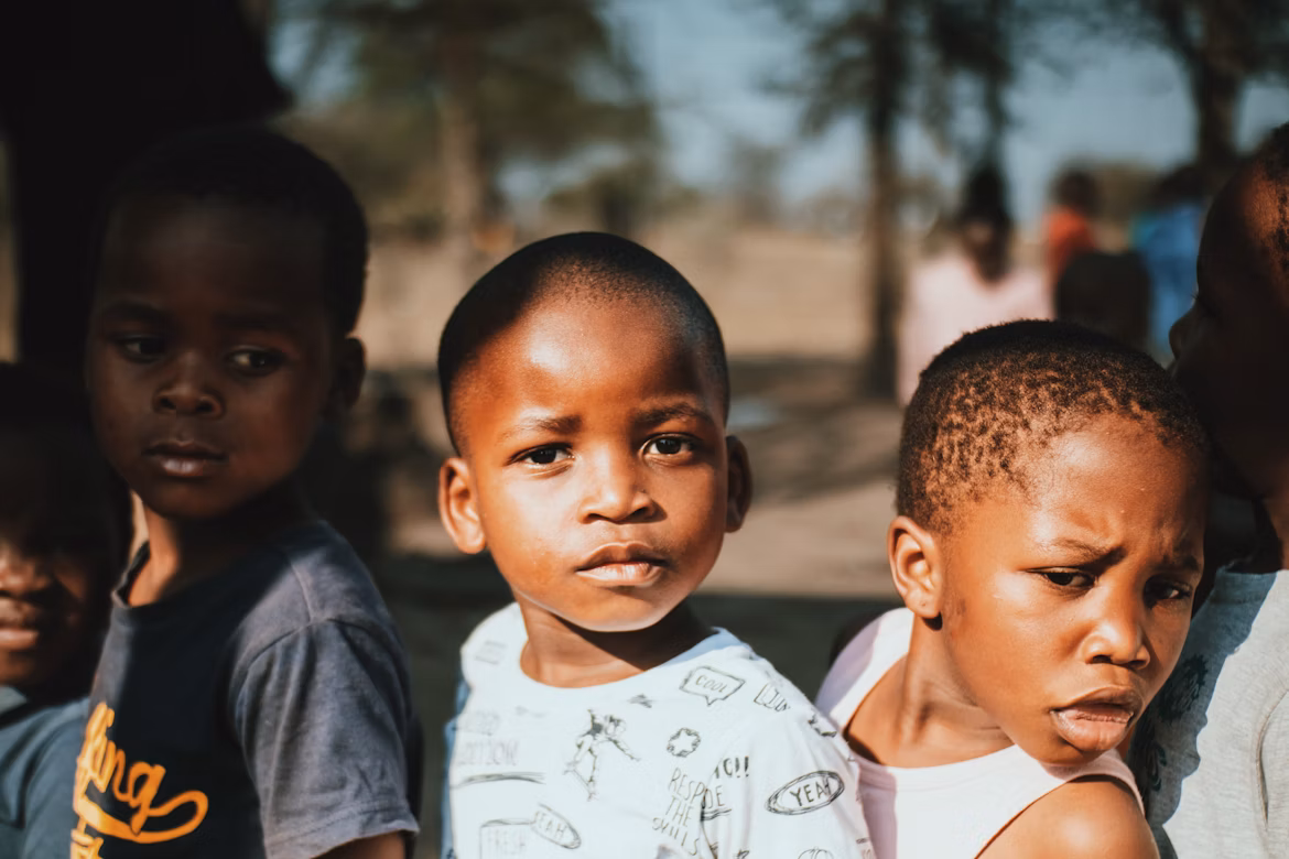 Bureau moderne avec plantes